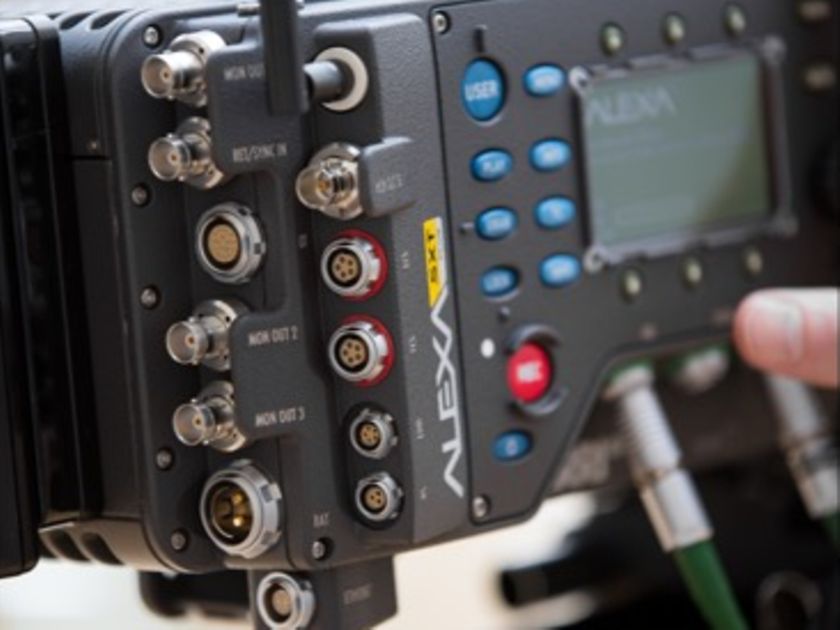 ARRI ALEXA SXT W Super 35 Cinema Camera | Built-In HD Video Transmitter & Multi-Format SXR Engine