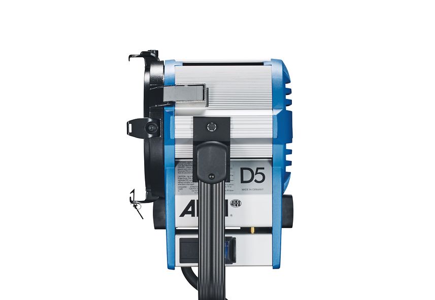 ARRI True Blue D5 575 W Daylight Fresnel Lamphead