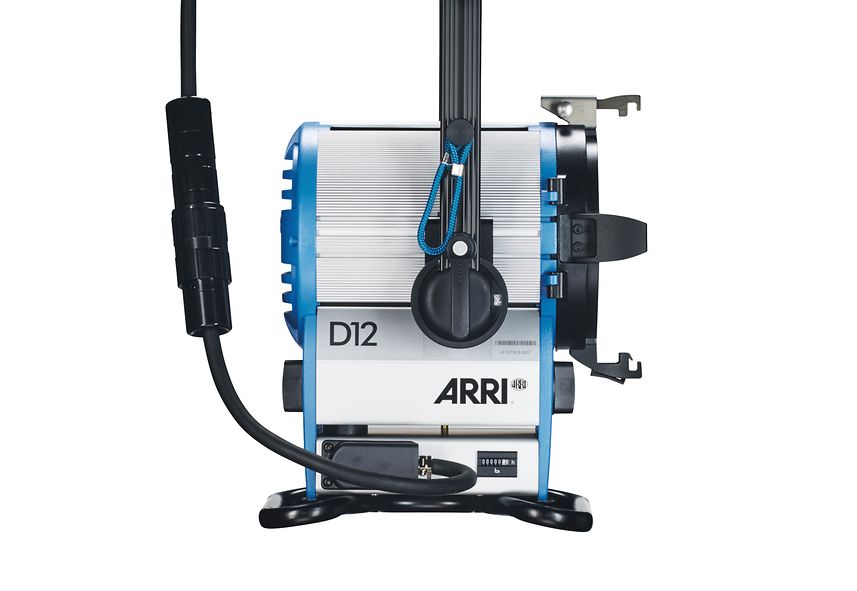 ARRI True Blue D12 1200 W Daylight Fresnel Lamphead