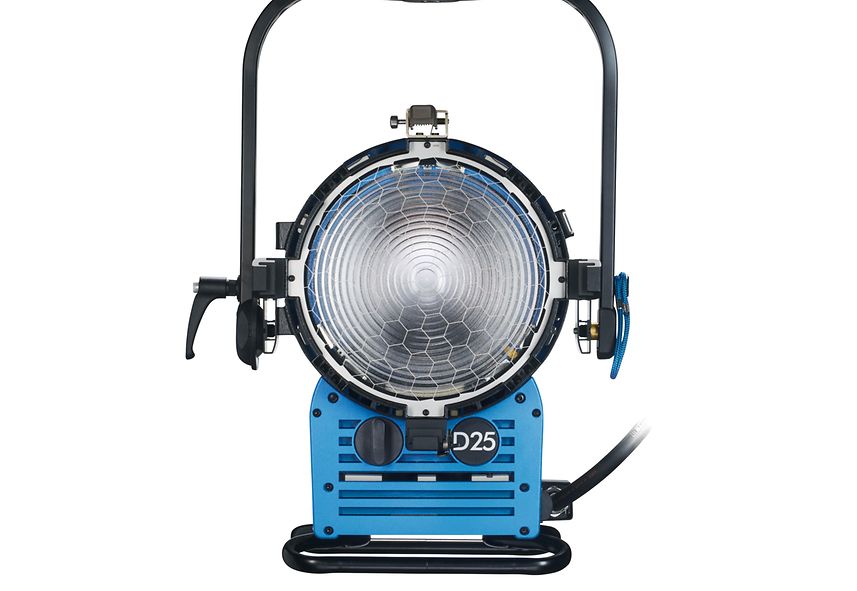 ARRI True Blue D25 2500 W Daylight Fresnel Lamphead