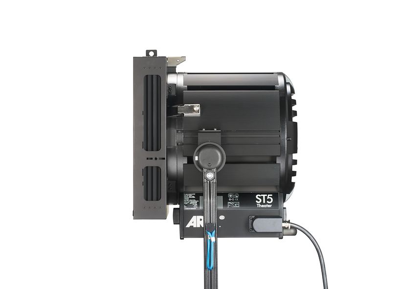 ARRI True Blue ST5 Theater 5000 W Tungsten Fresnel Lamphead