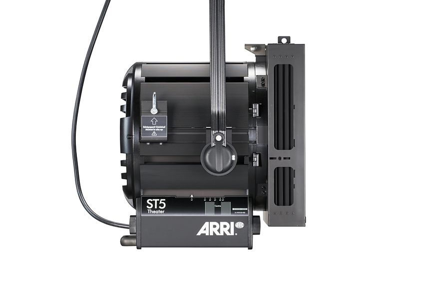 ARRI True Blue ST5 Theater 5000 W Tungsten Fresnel Lamphead